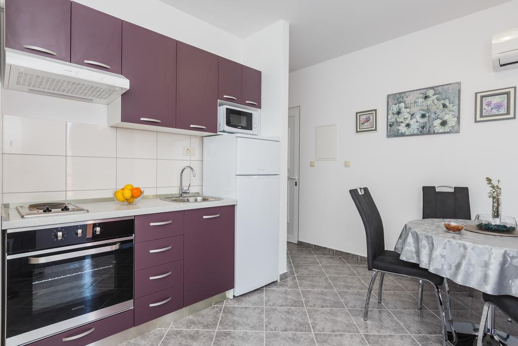 Apartments Viljac Trogir Quarto foto