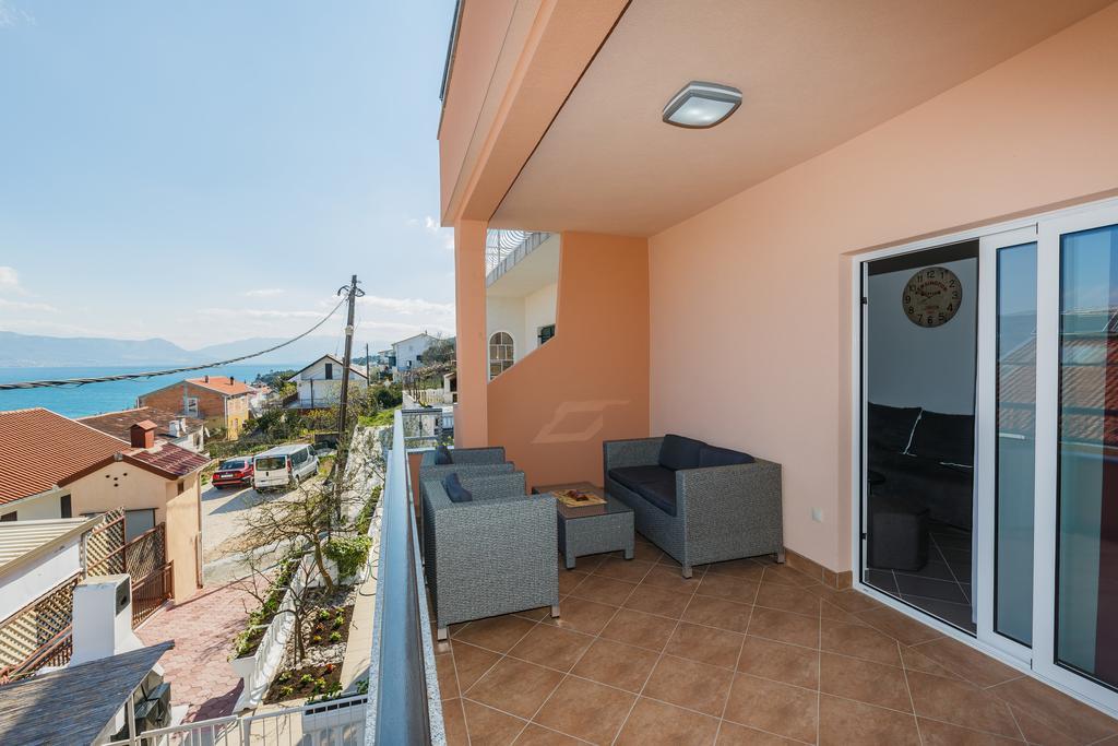Apartments Viljac Trogir Quarto foto