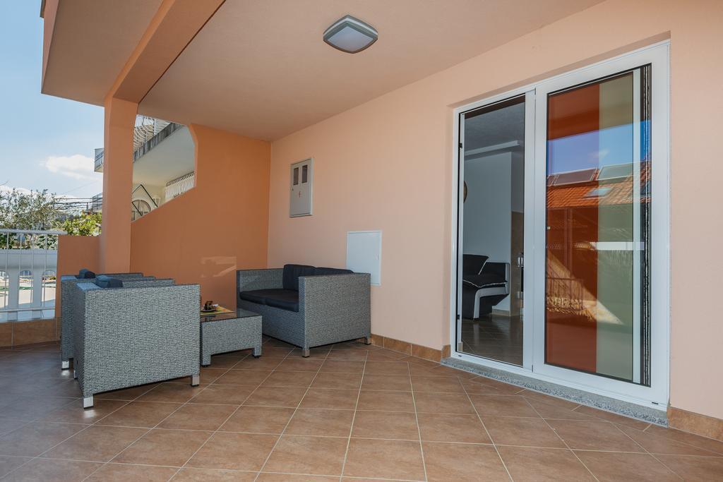 Apartments Viljac Trogir Quarto foto