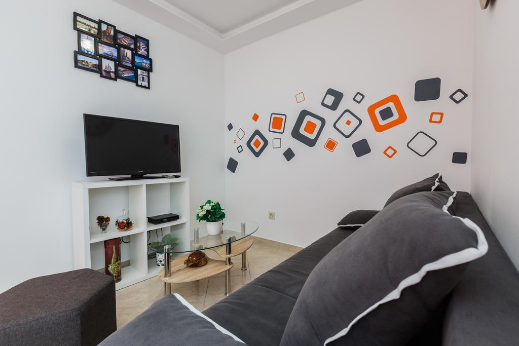 Apartments Viljac Trogir Quarto foto